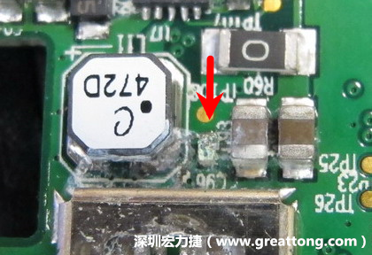 電路板疑似腐蝕氧化，懷疑電流異常過熱造成