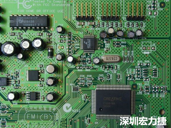 針對PCB區(qū)塊產(chǎn)生的EMI干擾問題，可使用EMI改善對策元件重點改善。
