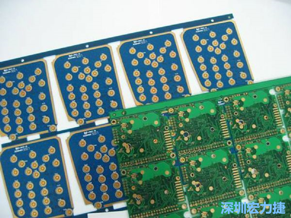 PBC與HDI等硬質(zhì)載板因應(yīng)不同構(gòu)型的結(jié)構(gòu)組裝需求，能做的彈性設(shè)計(jì)有限，必須搭配FPC軟板進(jìn)行整合設(shè)計(jì)。